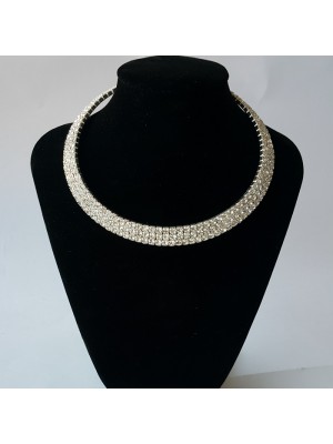 SWAROVSKI TAŞLI TASMA BAYAN KOLYE 3 SIRA